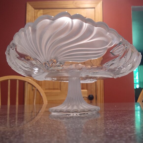 Mikasa Crystal Peacock Cake Stand - vintage - Picture 12 of 16